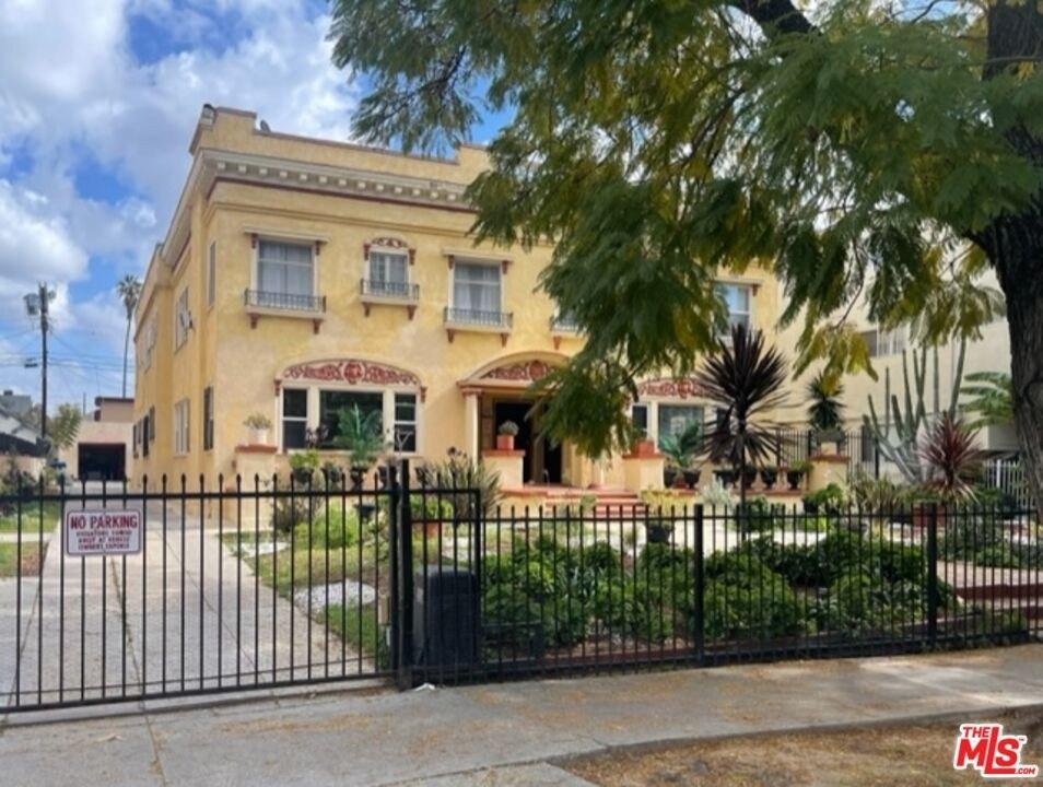 S St Andrews Pl, Los Angeles, CA 90019