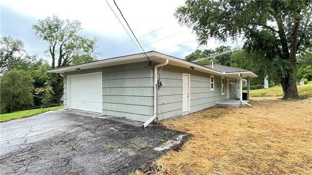Montana Ave, Kansas City, KS 66111