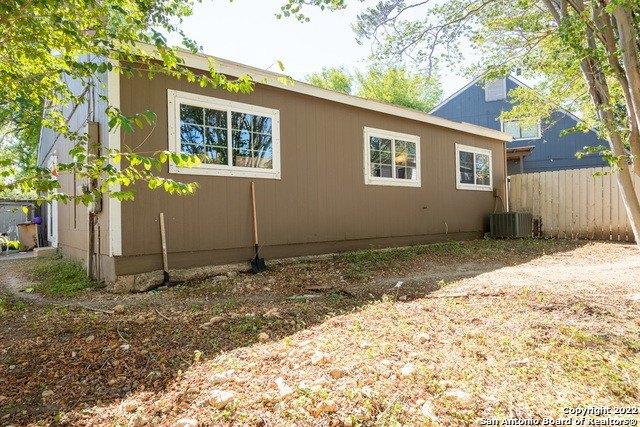 Amber Field Dr, San Antonio, TX 78245