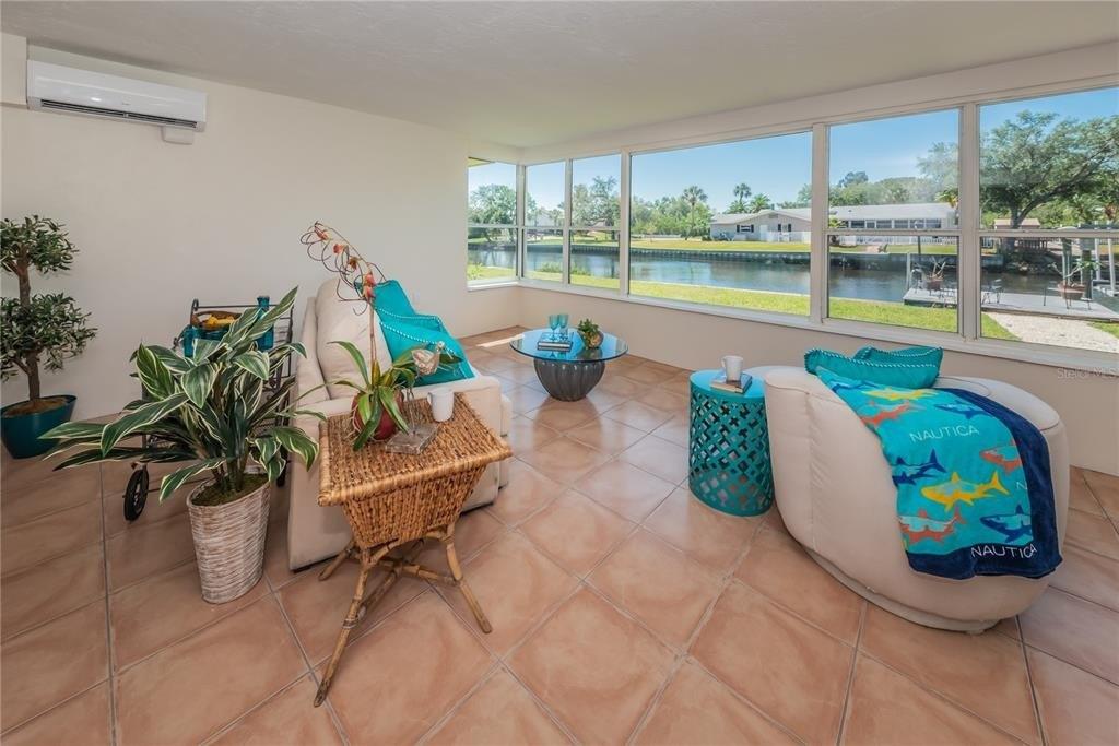 Roberta Ln, Clearwater, FL 33764