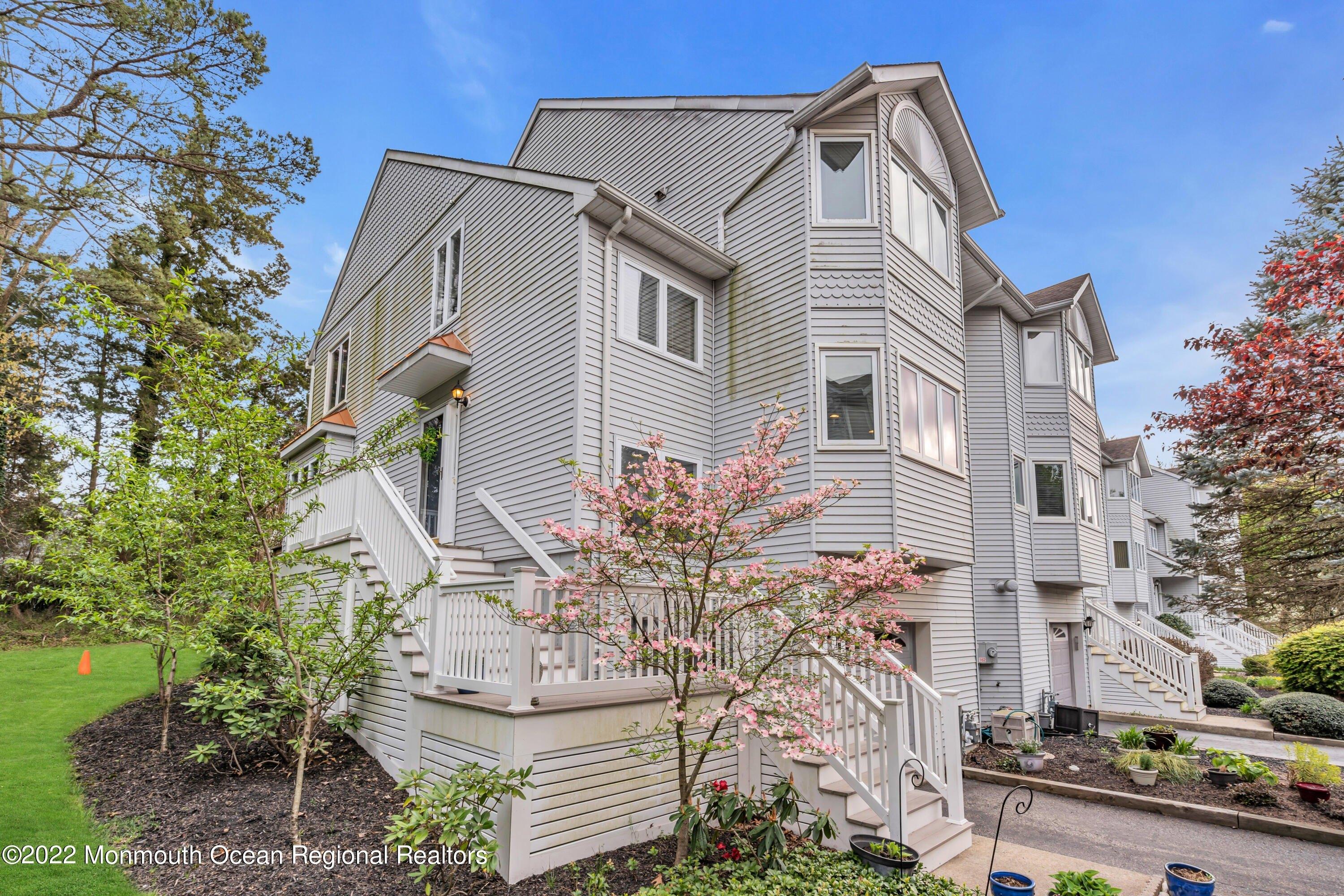 Impatiens Ct, Toms River, NJ 08753