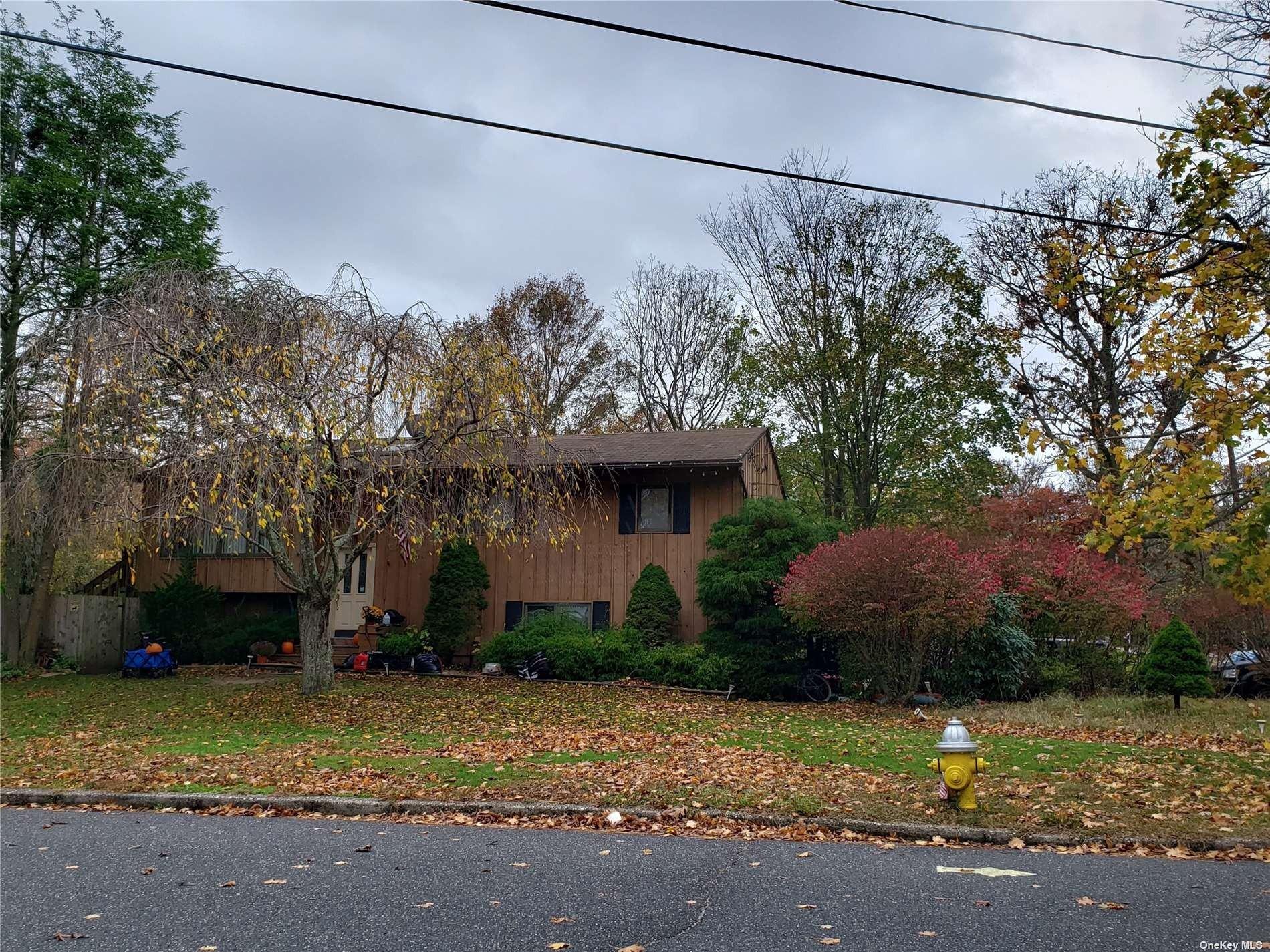 John St, Shoreham, NY 11786