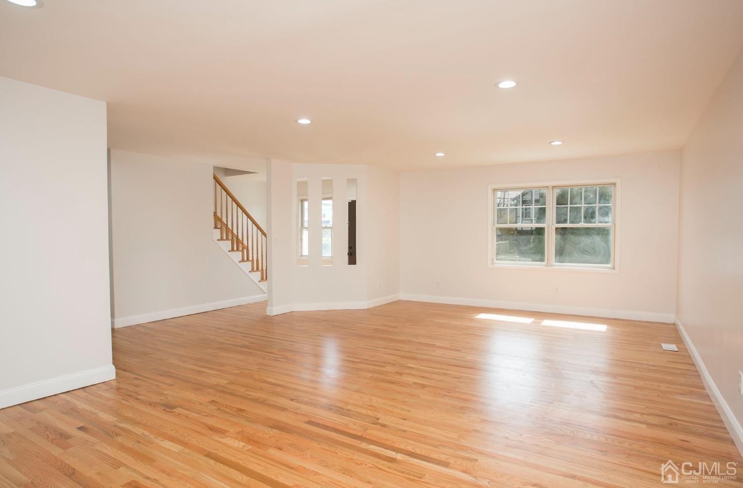 Brown Ave, Iselin, NJ 08830