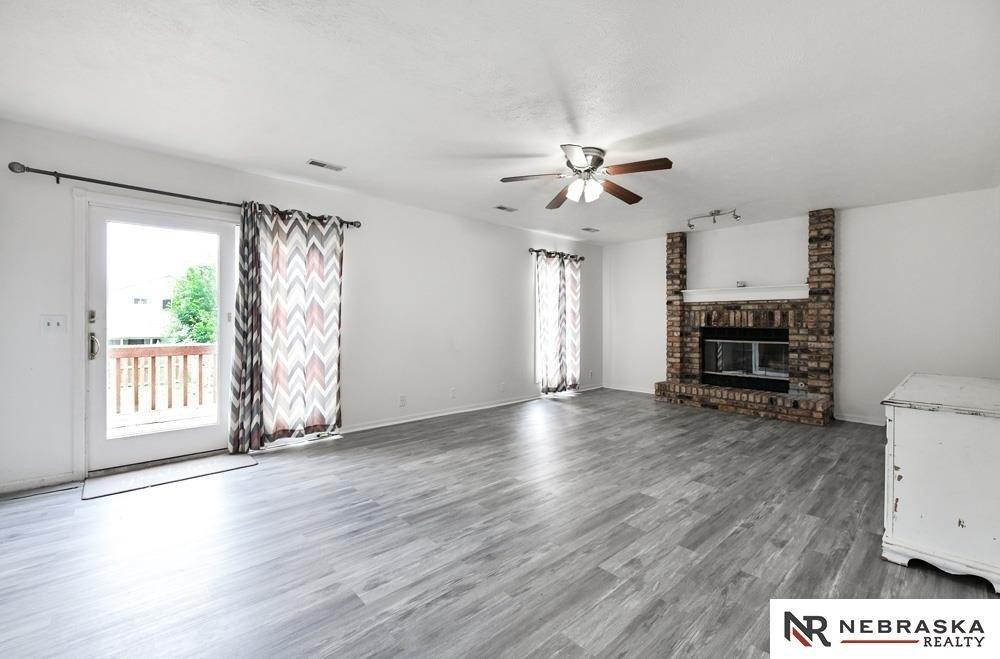S 165th St, Omaha, NE 68135
