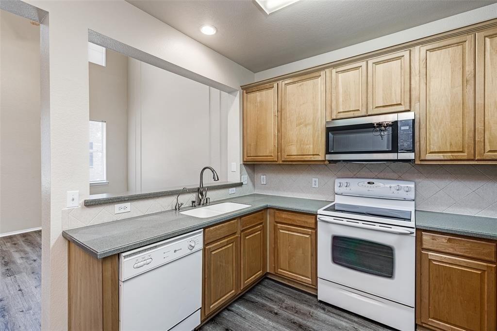 Stone Gate Trl, Mckinney, TX 75070