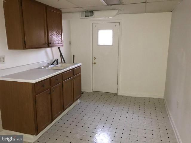 Poplar St, Fairfax, VA 22030