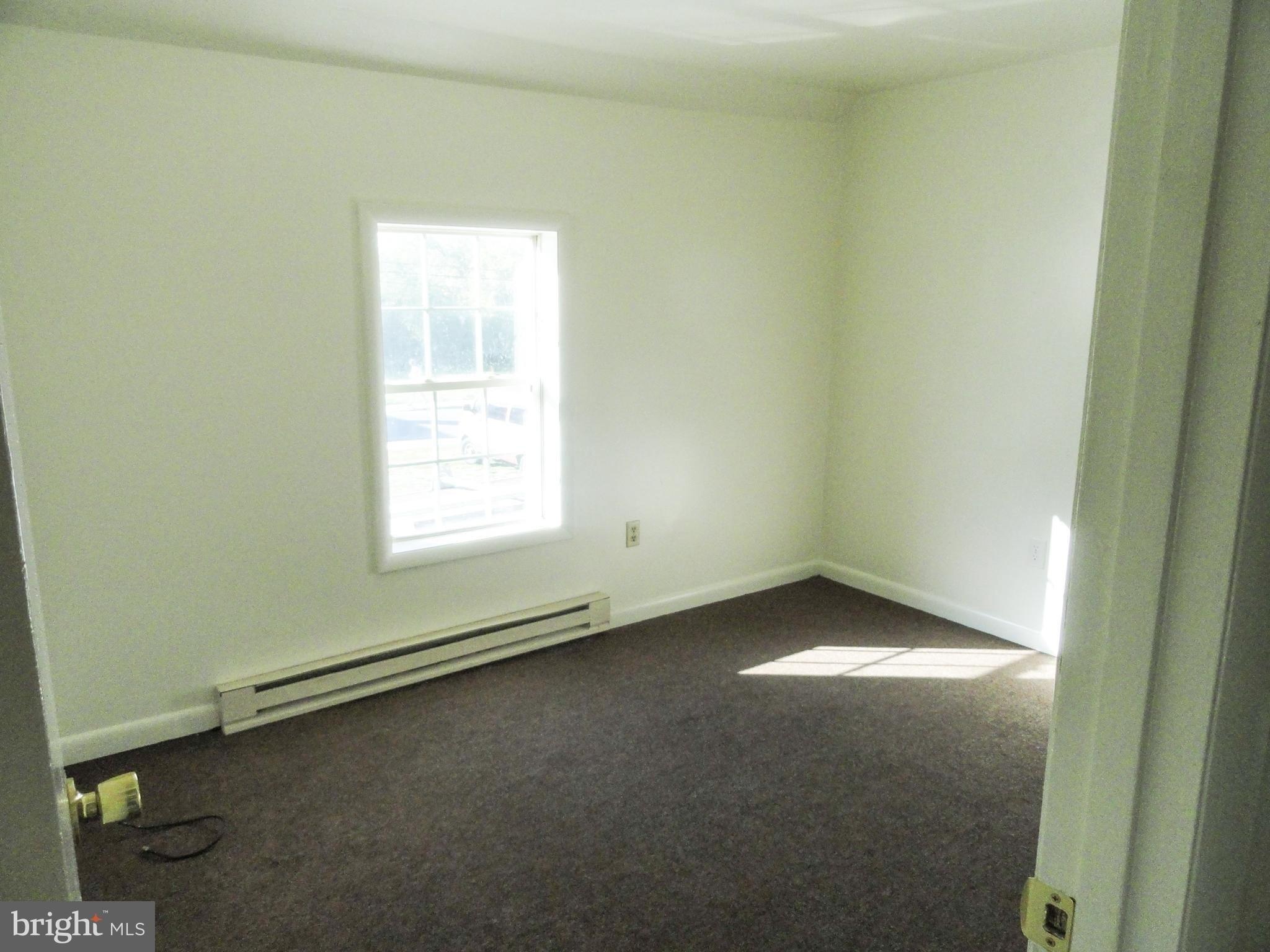Pine St, Cambridge, MD 21613