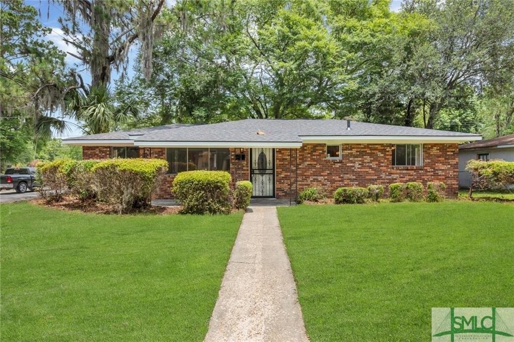 E 57th St, Savannah, GA 31404