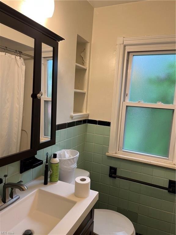 Hinsdale Rd, Cleveland, OH 44121