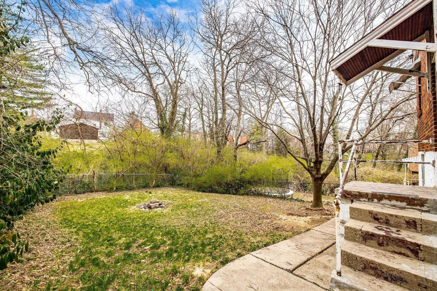 Tuxworth Ave, Cincinnati, OH 45238