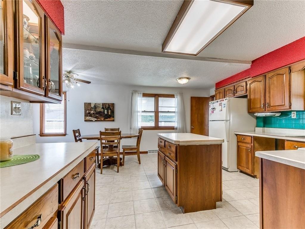 Hubbell Ave, Des Moines, IA 50317
