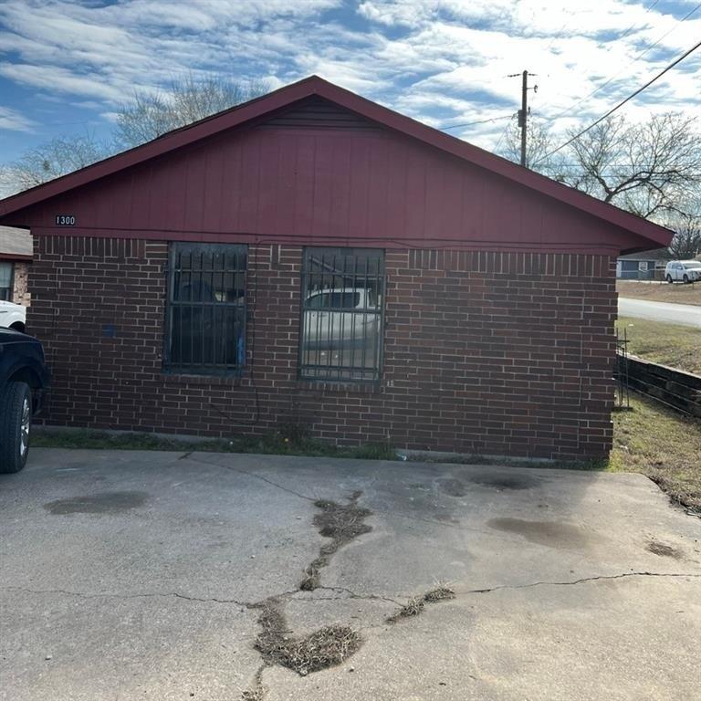 E Fogg St, Fort Worth, TX 76115
