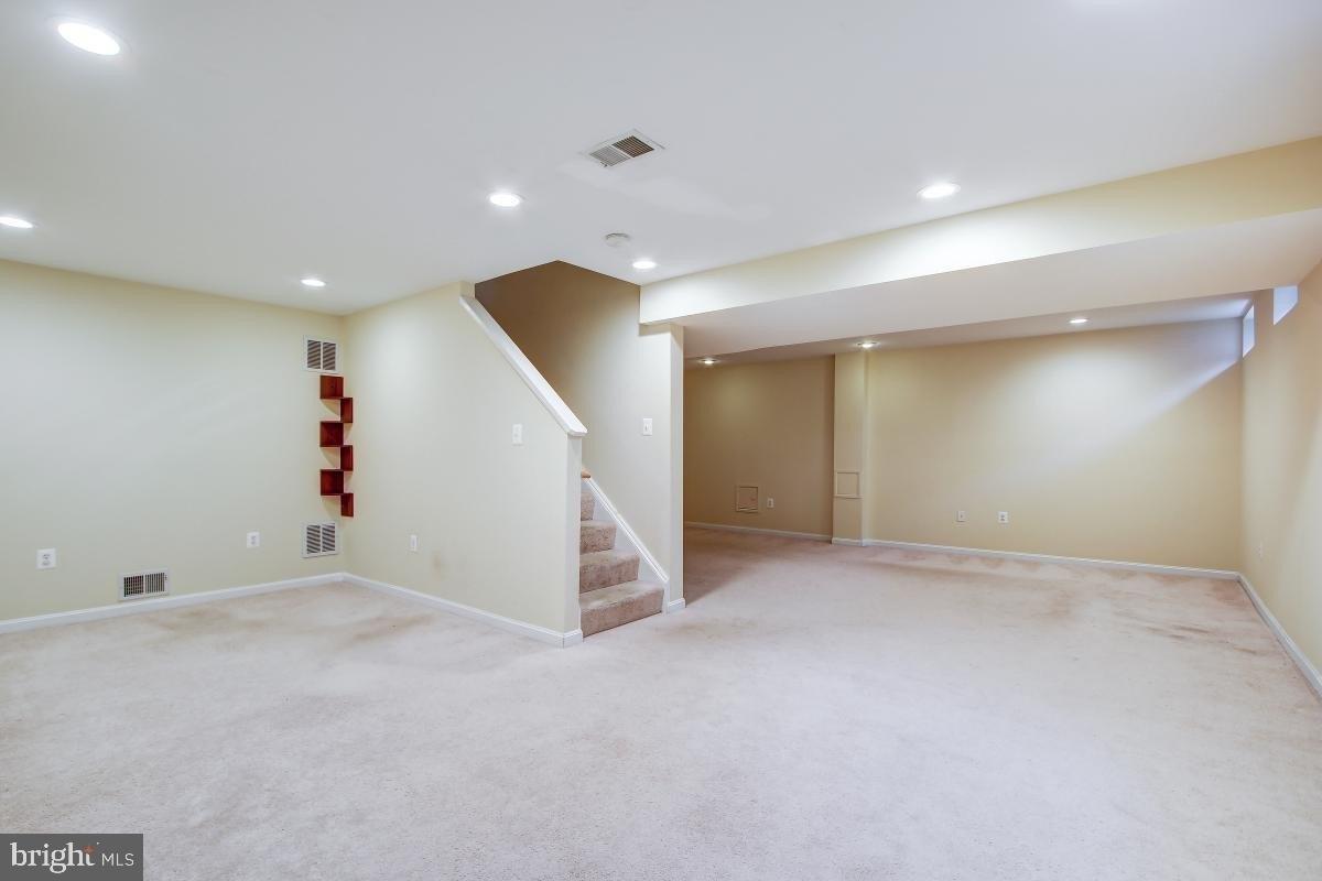 Amity Ct, Derwood, MD 20855