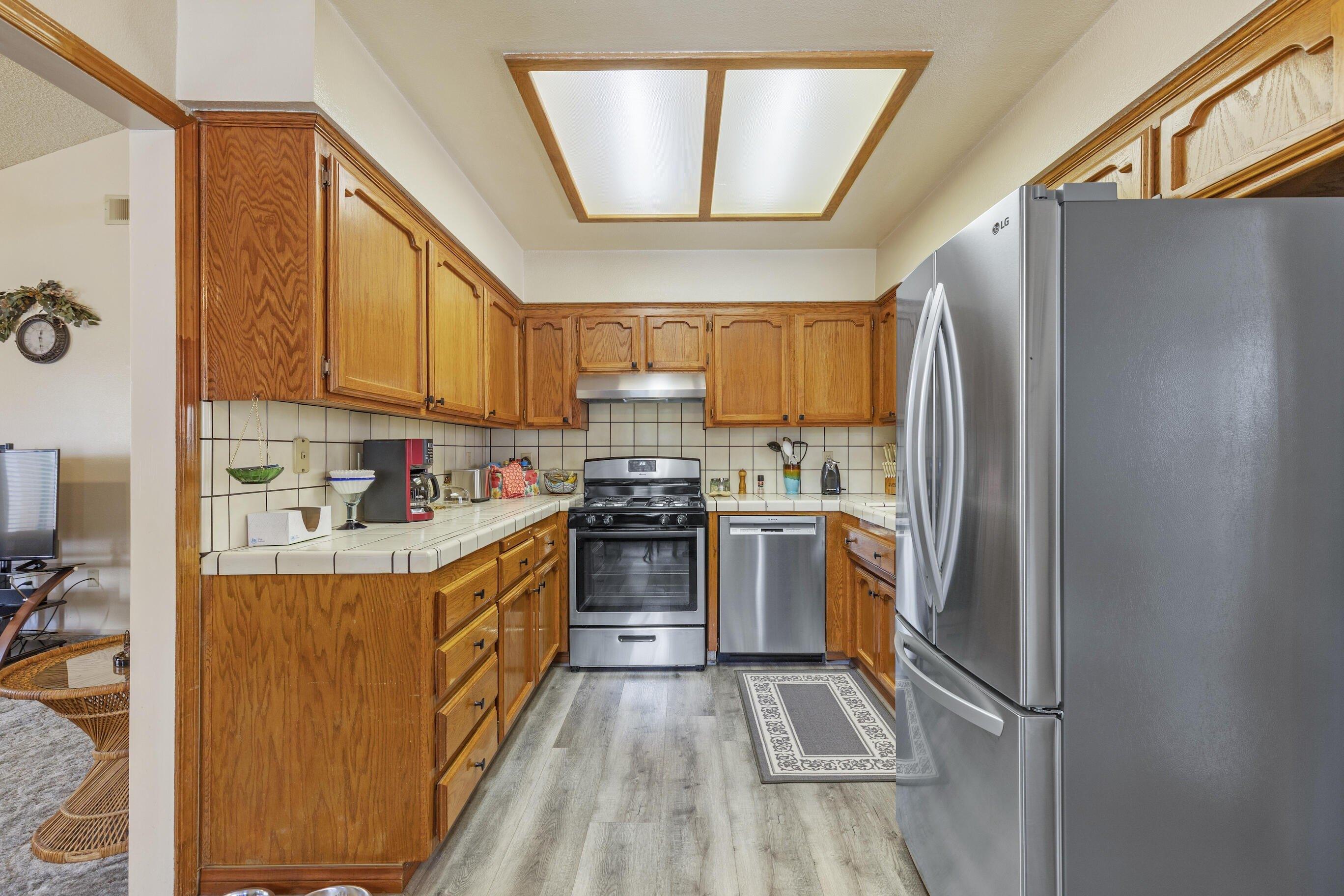 Rome Beauty Dr, California City, CA 93505