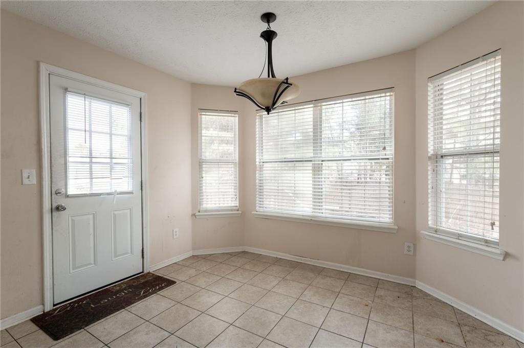 Lake Park Ter, Acworth, GA 30101