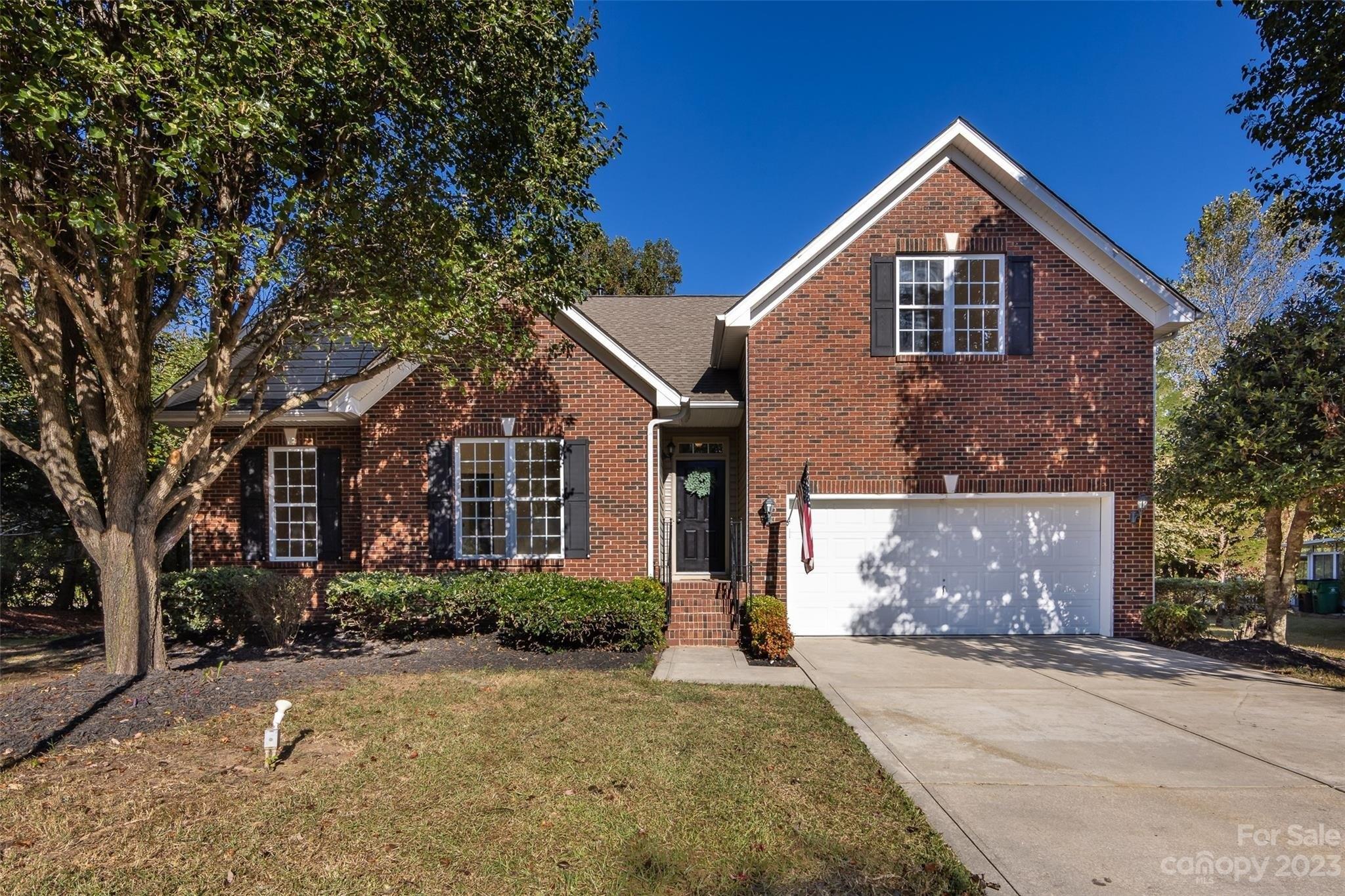 Planters Row Dr, Charlotte, NC 28278