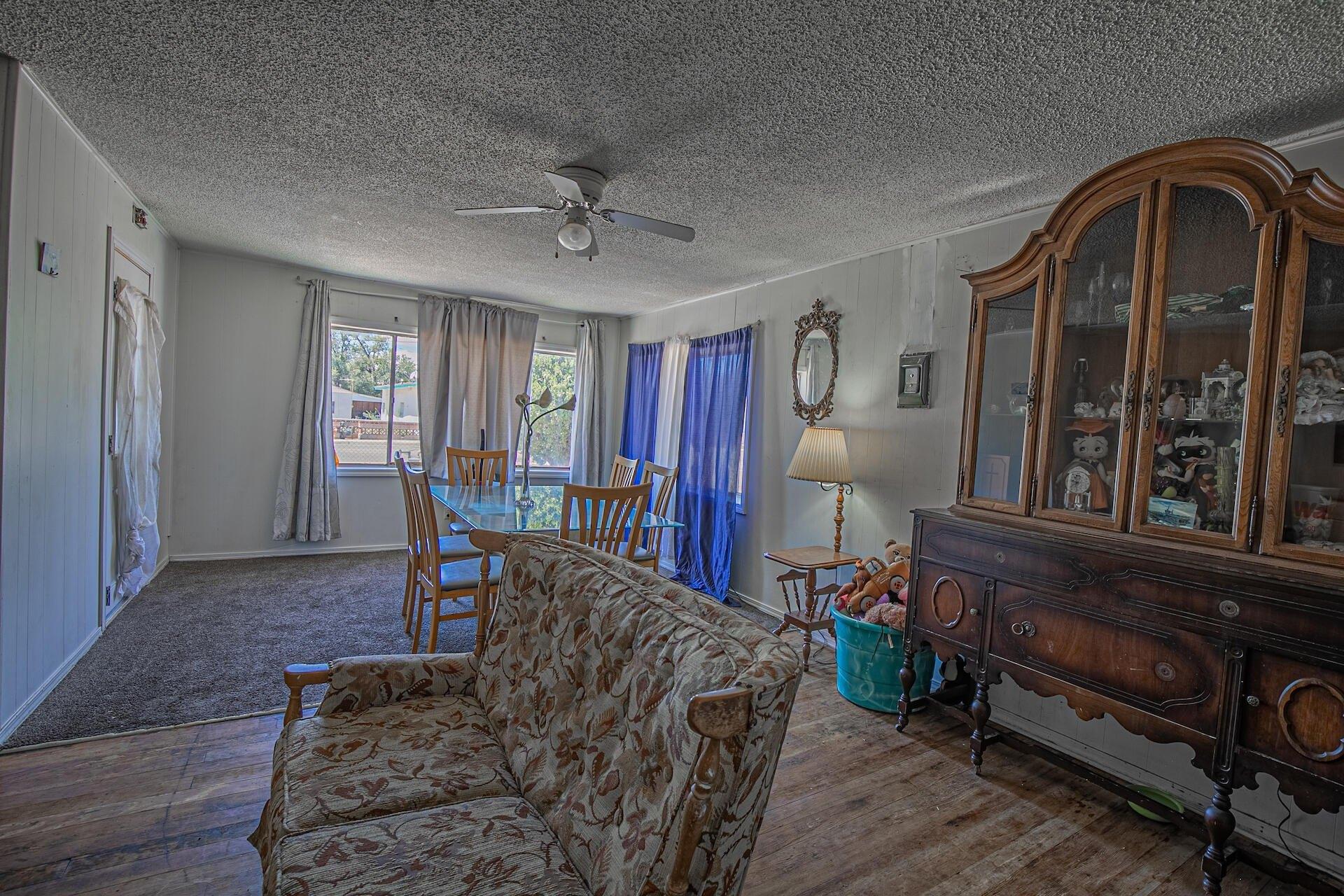 Los Lentes Rd Ne, Los Lunas, NM 87031