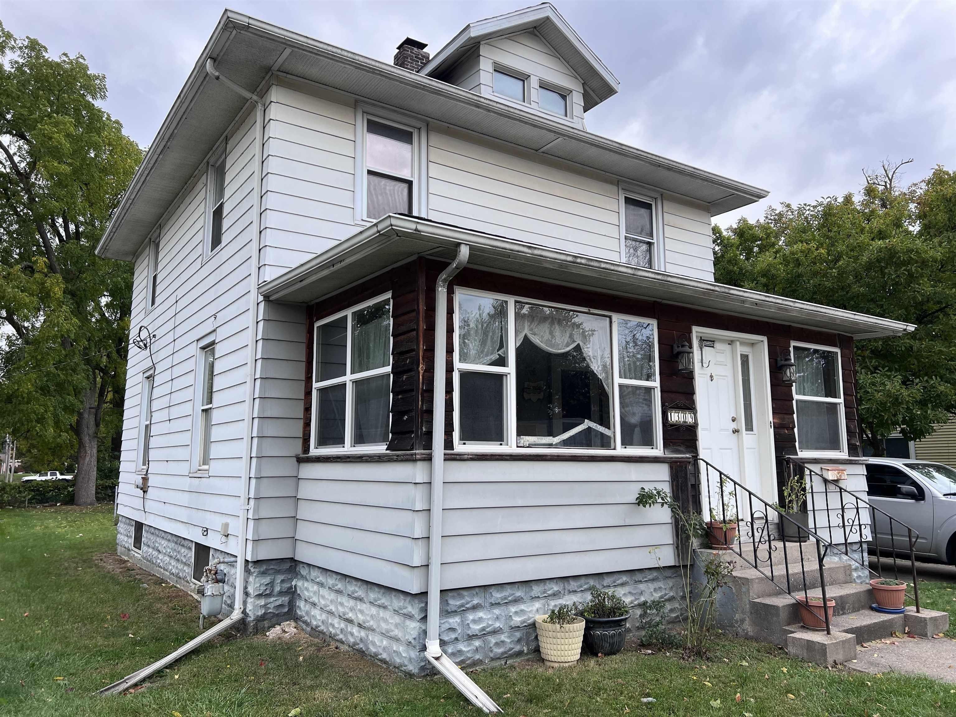 Okema St, Elkhart, IN 46516
