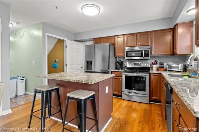 Park Ln, Woodhaven, MI 48183