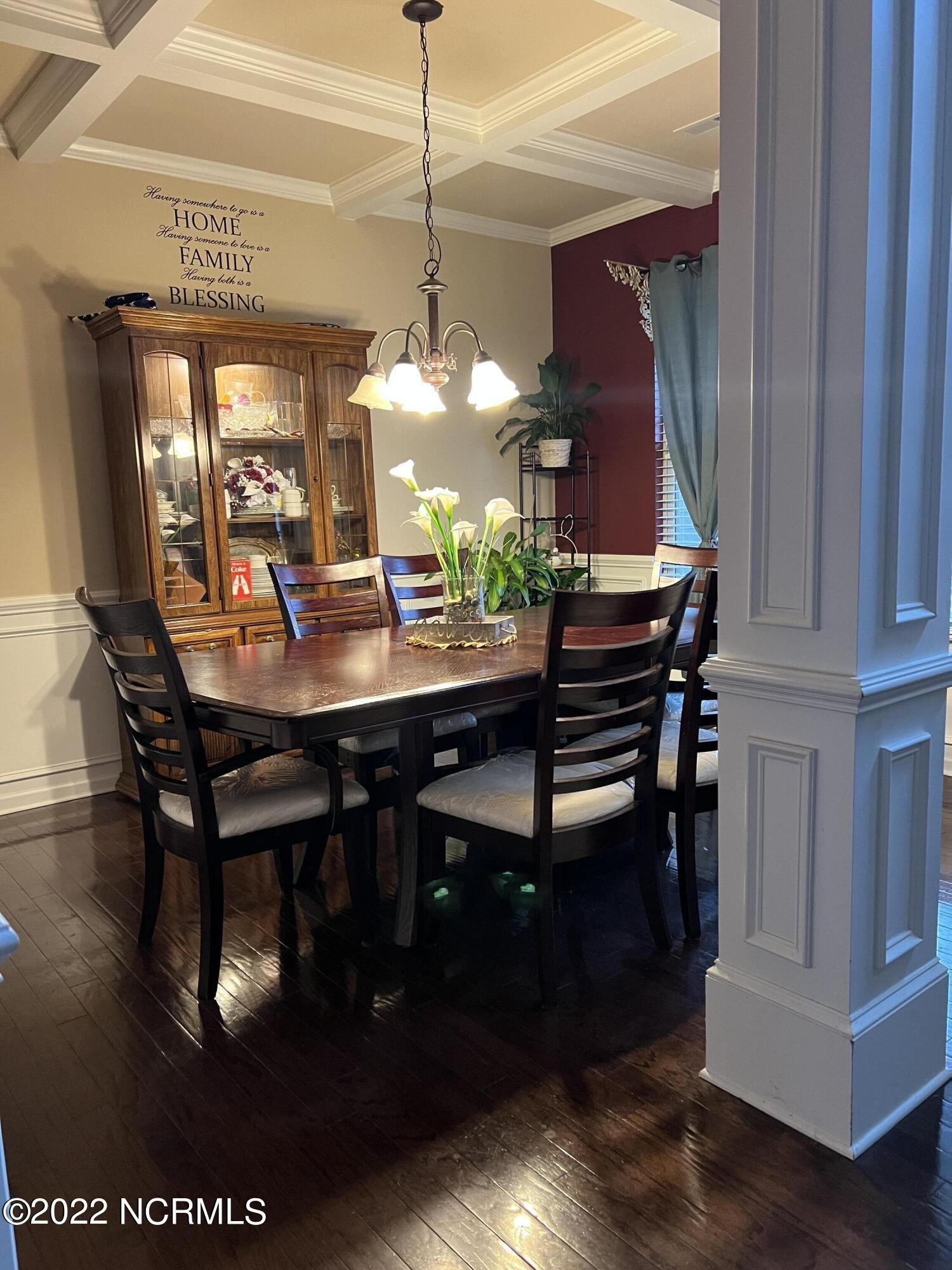 Oleander St, Jacksonville, NC 28540