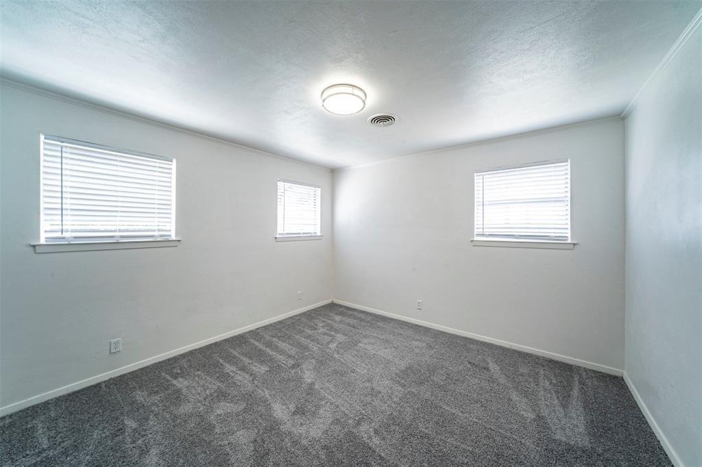Winifred Dr, Fort Worth, TX 76133