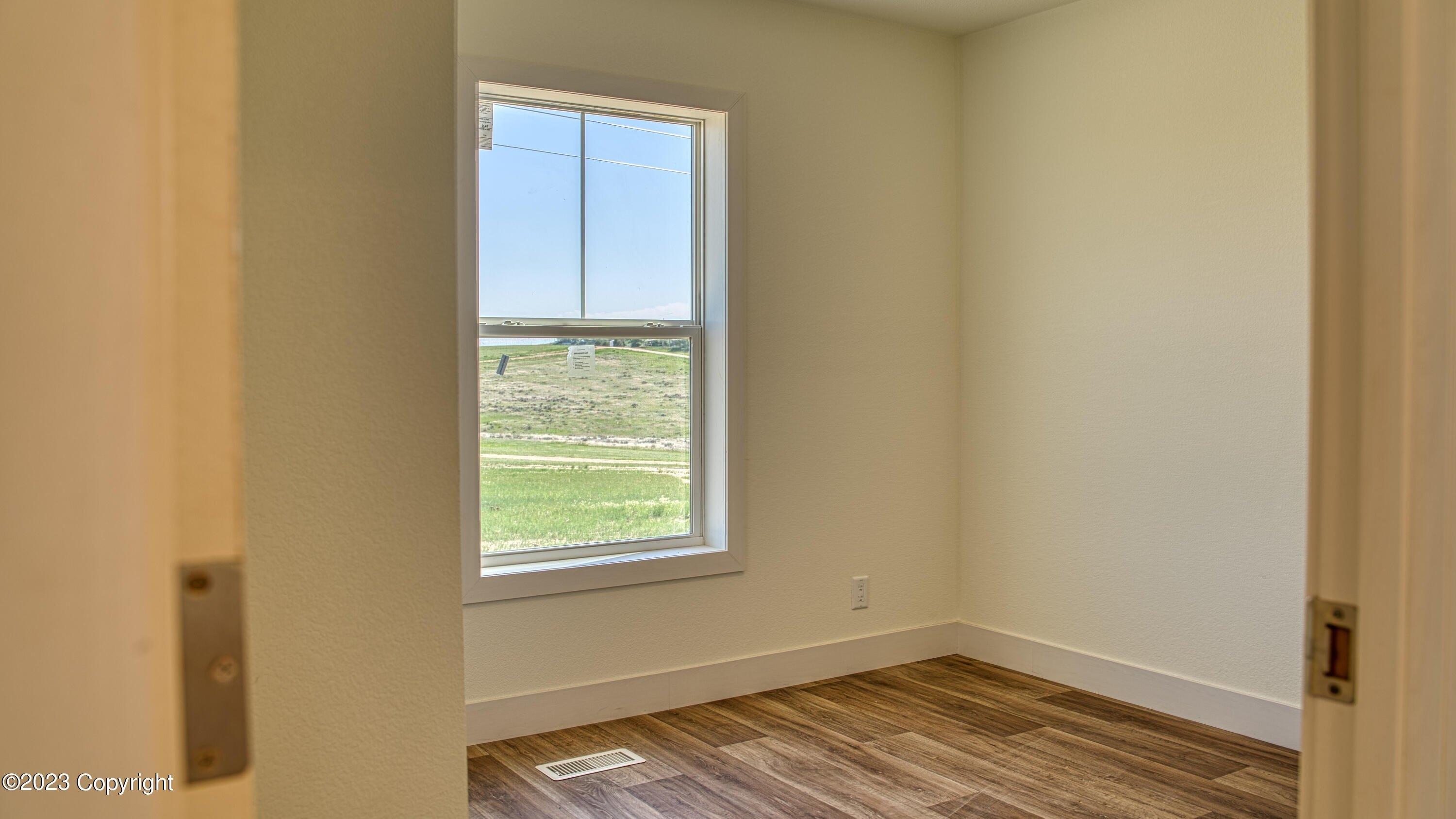 Lemon Creek Ct, Gillette, WY 82716