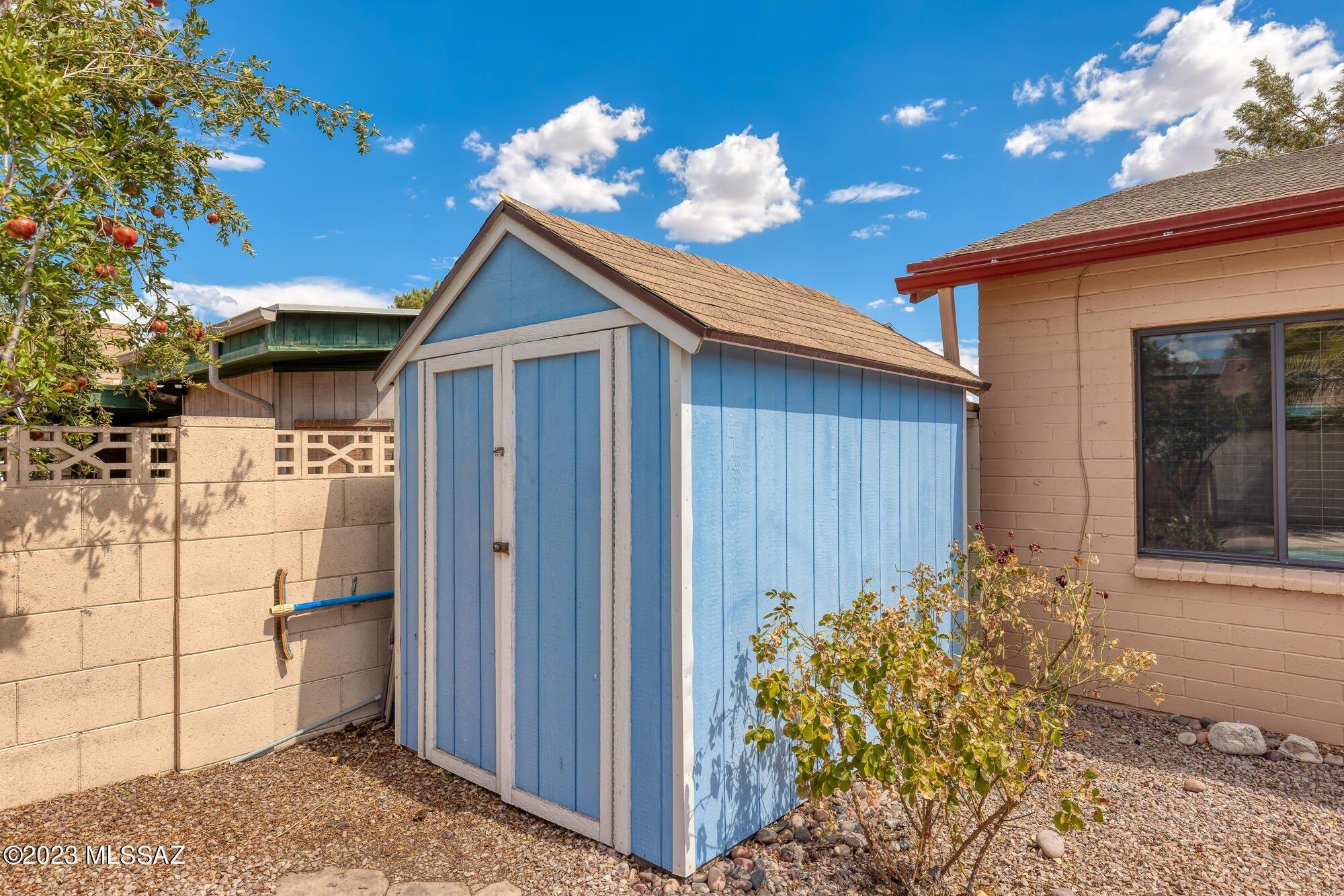W Rudolf Dr, Tucson, AZ 85741