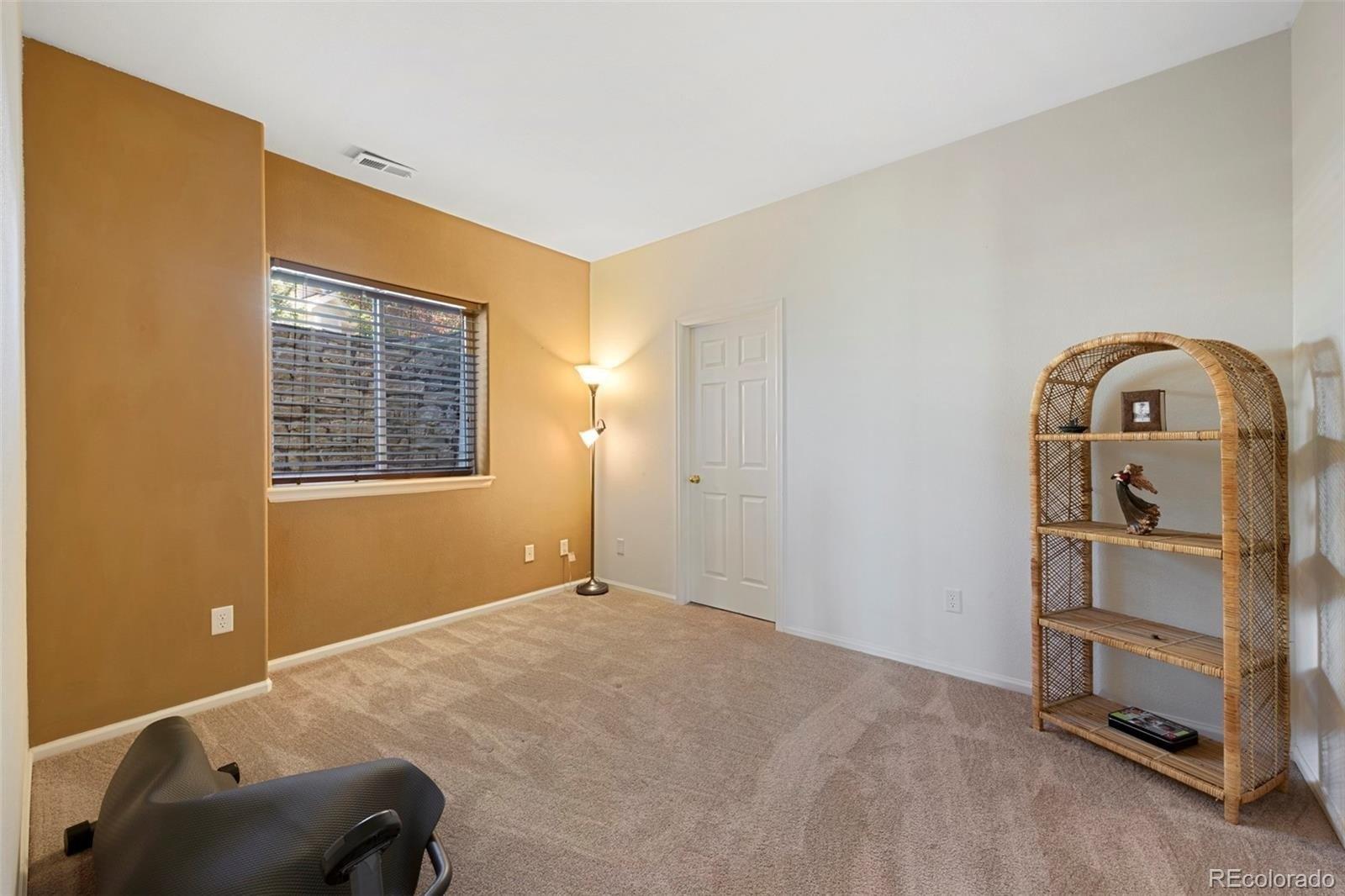 Newport Cir, Castle Rock, CO 80104