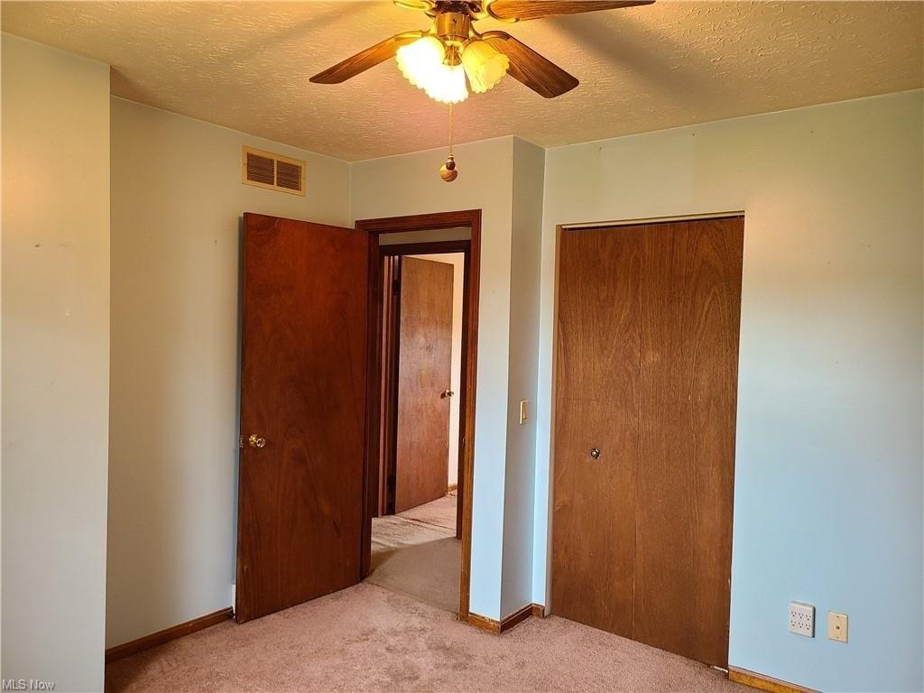 Otter Ave Ne, East Canton, OH 44730