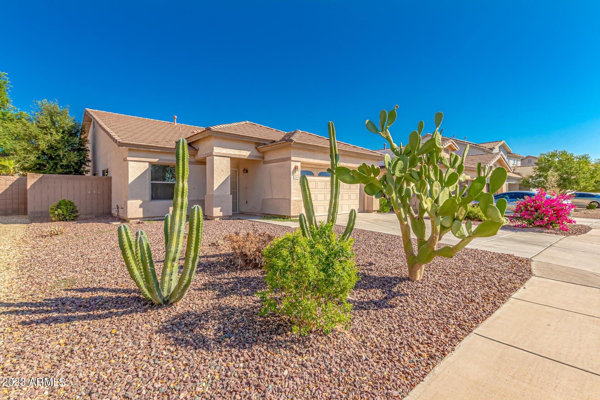 W Gelding Dr, Surprise, AZ 85379