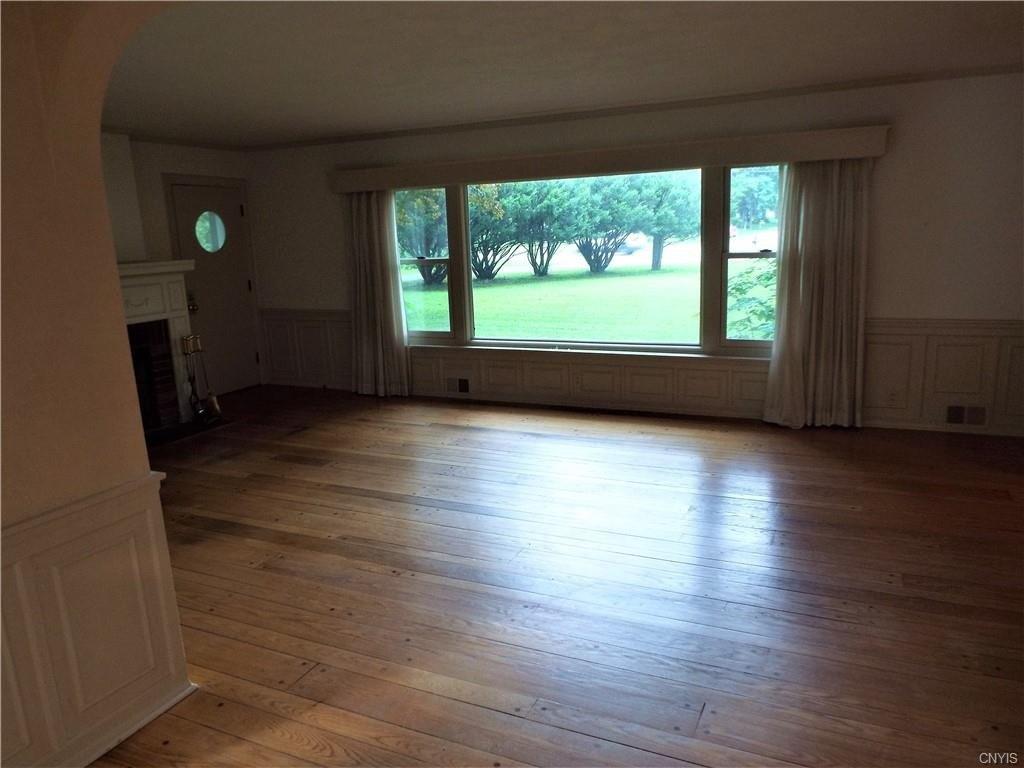 Fayetteville Manlius Rd, Manlius, NY 13104