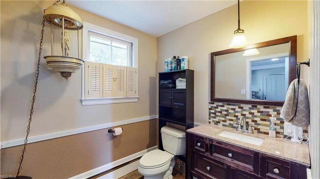 Fleetwood Ave Nw, Canton, OH 44718