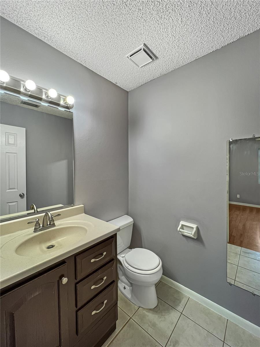 Ne 42nd Pl, Ocala, FL 34479