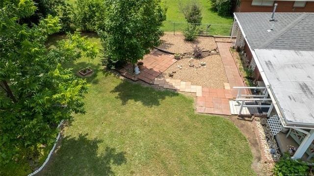 Maxwell St Nw, Ardmore, OK 73401