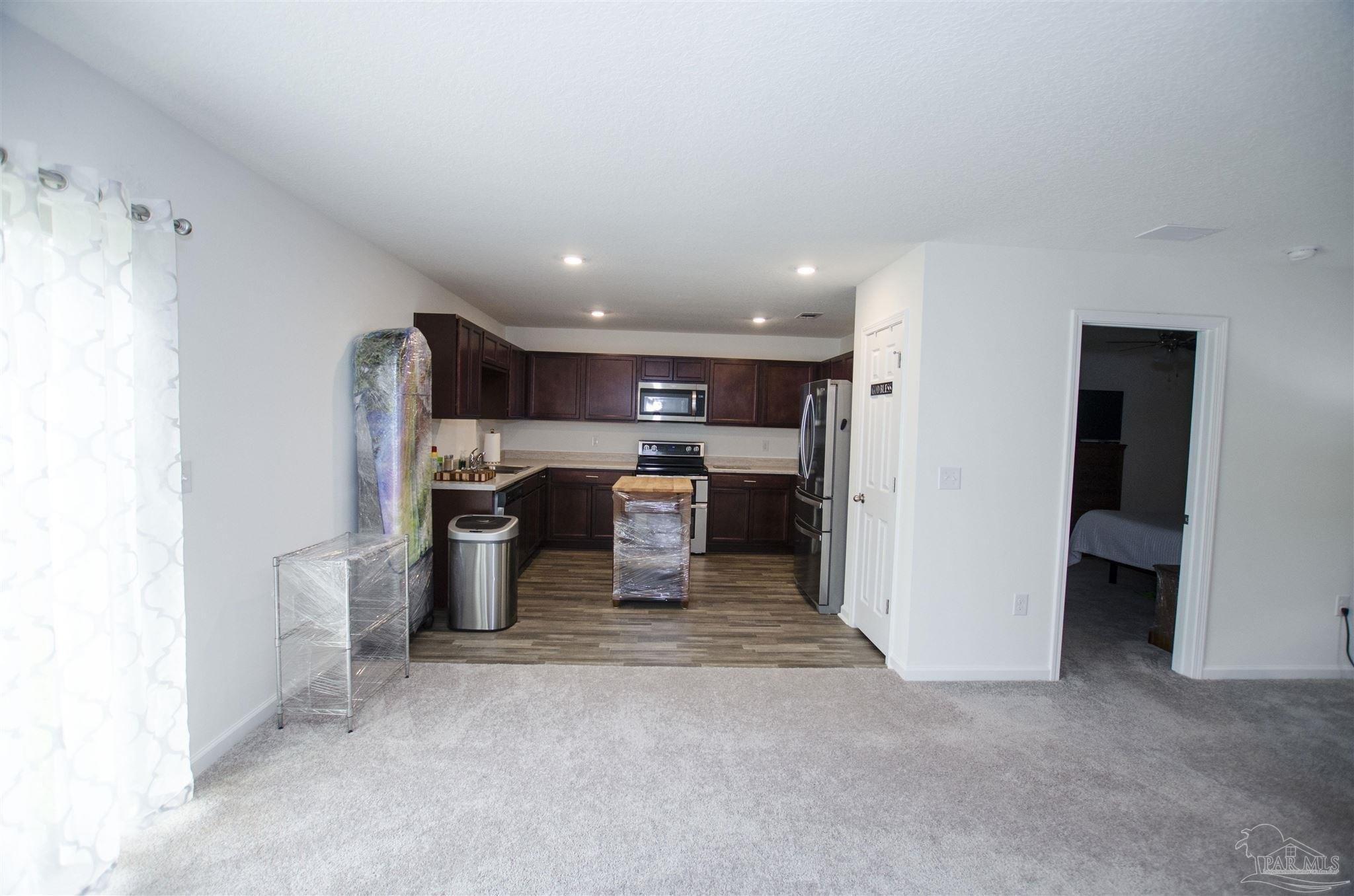 Schooner Ln, Pensacola, FL 32507