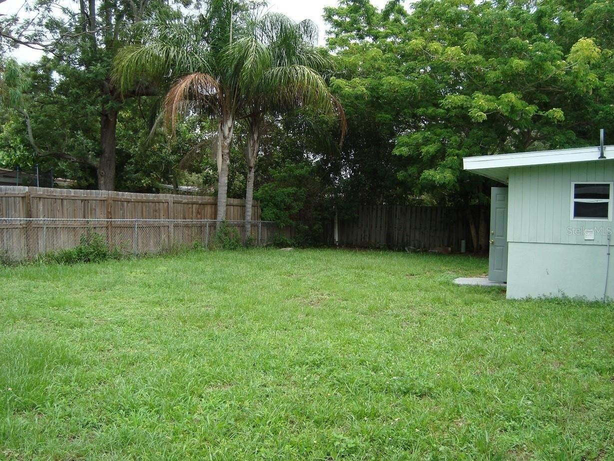 Sunway Ave, Sarasota, FL 34237
