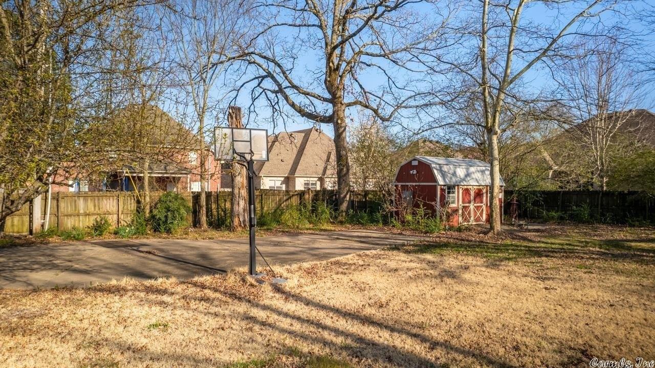 Gooch Dr, Little Rock, AR 72223