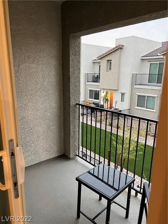 Canary Yellow Ct, North Las Vegas, NV 89086