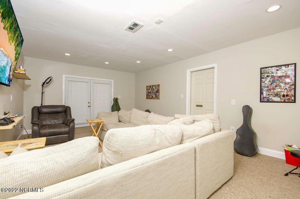 Caswell Ct, Jacksonville, NC 28546