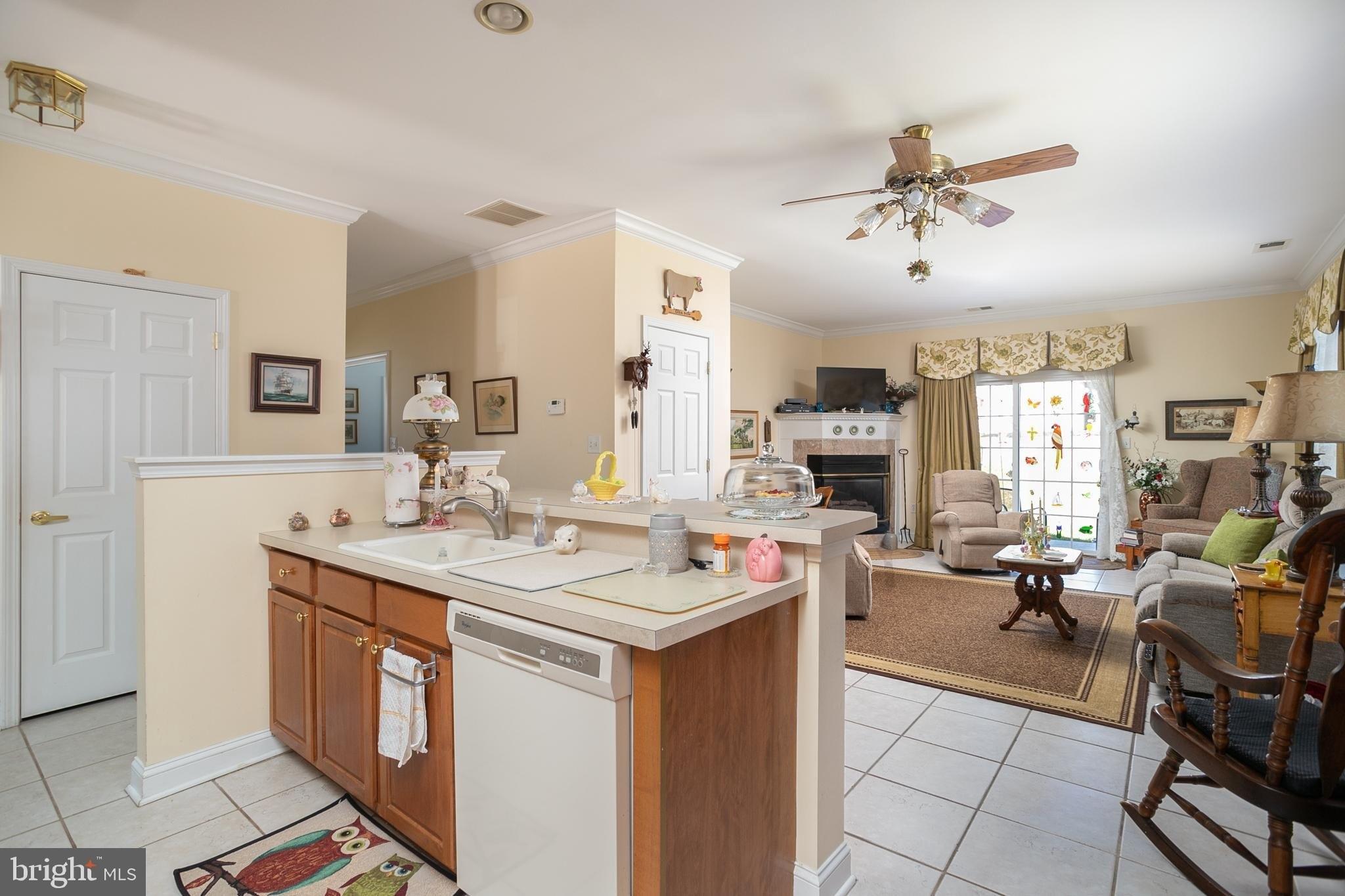 Ashford Ct, Columbus, NJ 08022