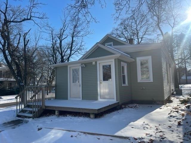 Saint Clair St, Manitowoc, WI 54220
