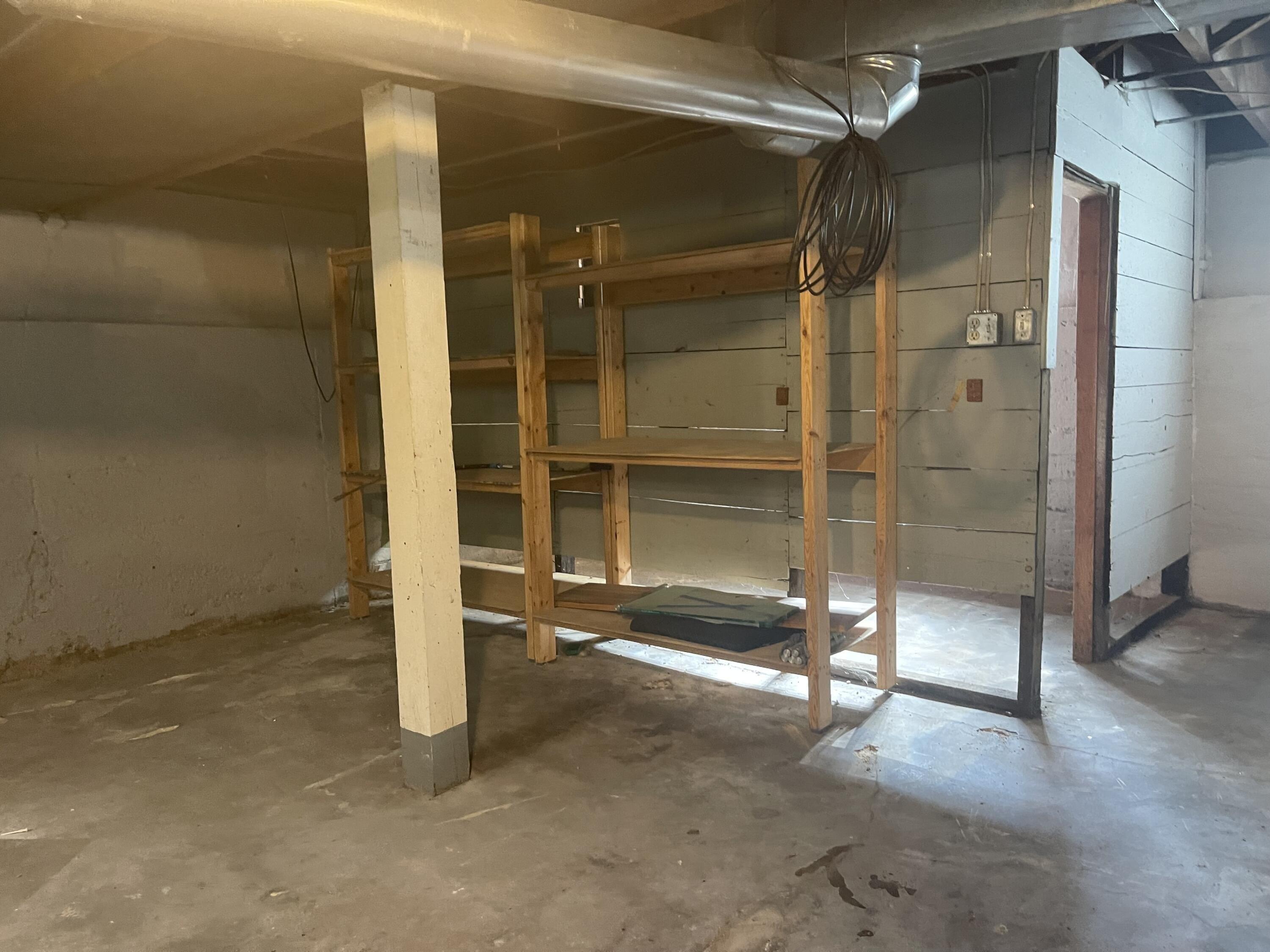 Arianna St Nw, Grand Rapids, MI 49504