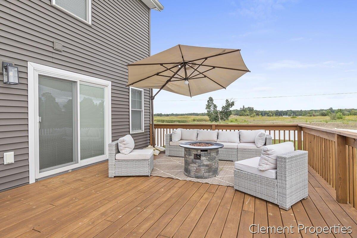 Northport Ave Ne, Rockford, MI 49341
