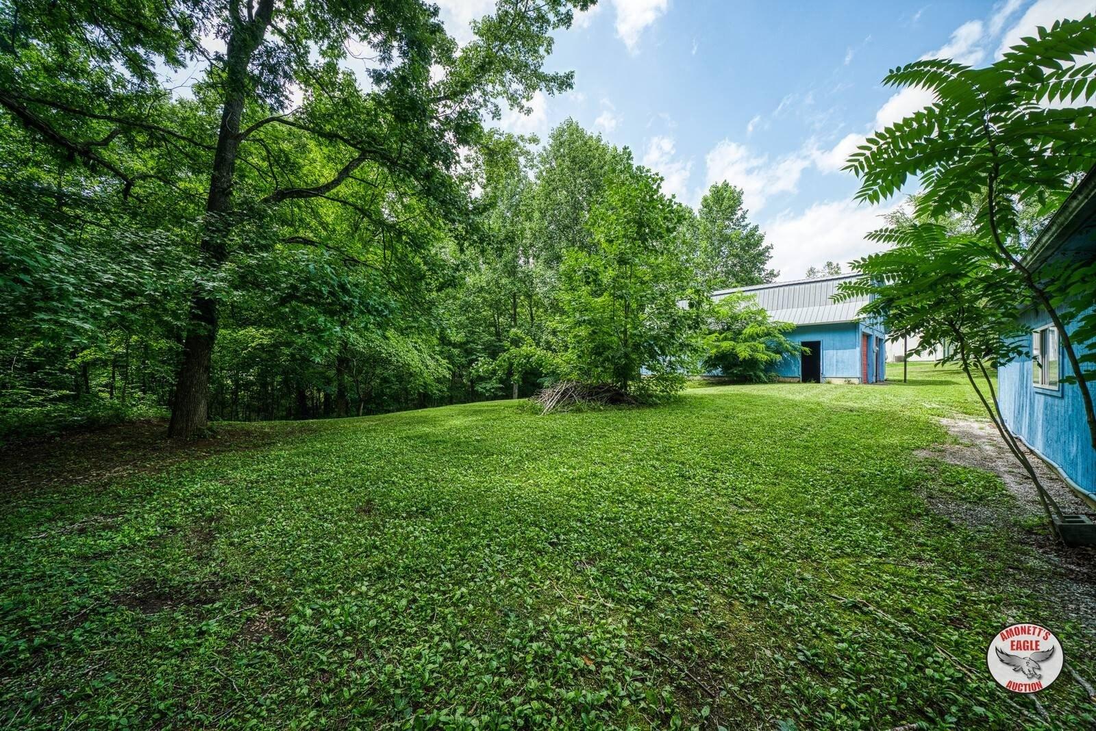 Center Ln, Byrdstown, TN 38549