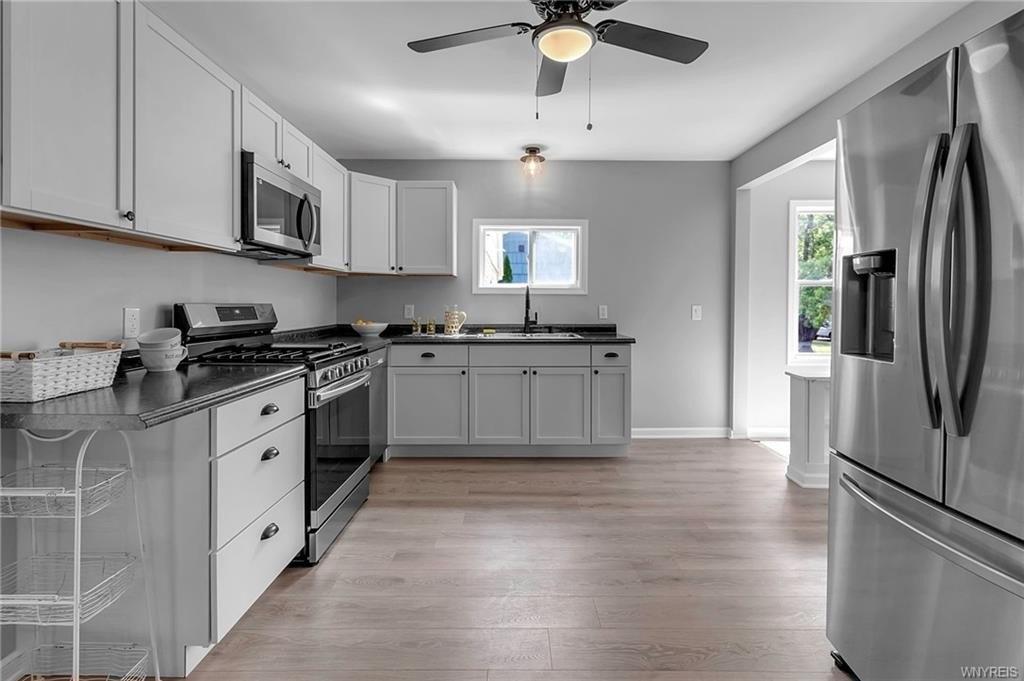 Summit Ave, Orchard Park, NY 14127