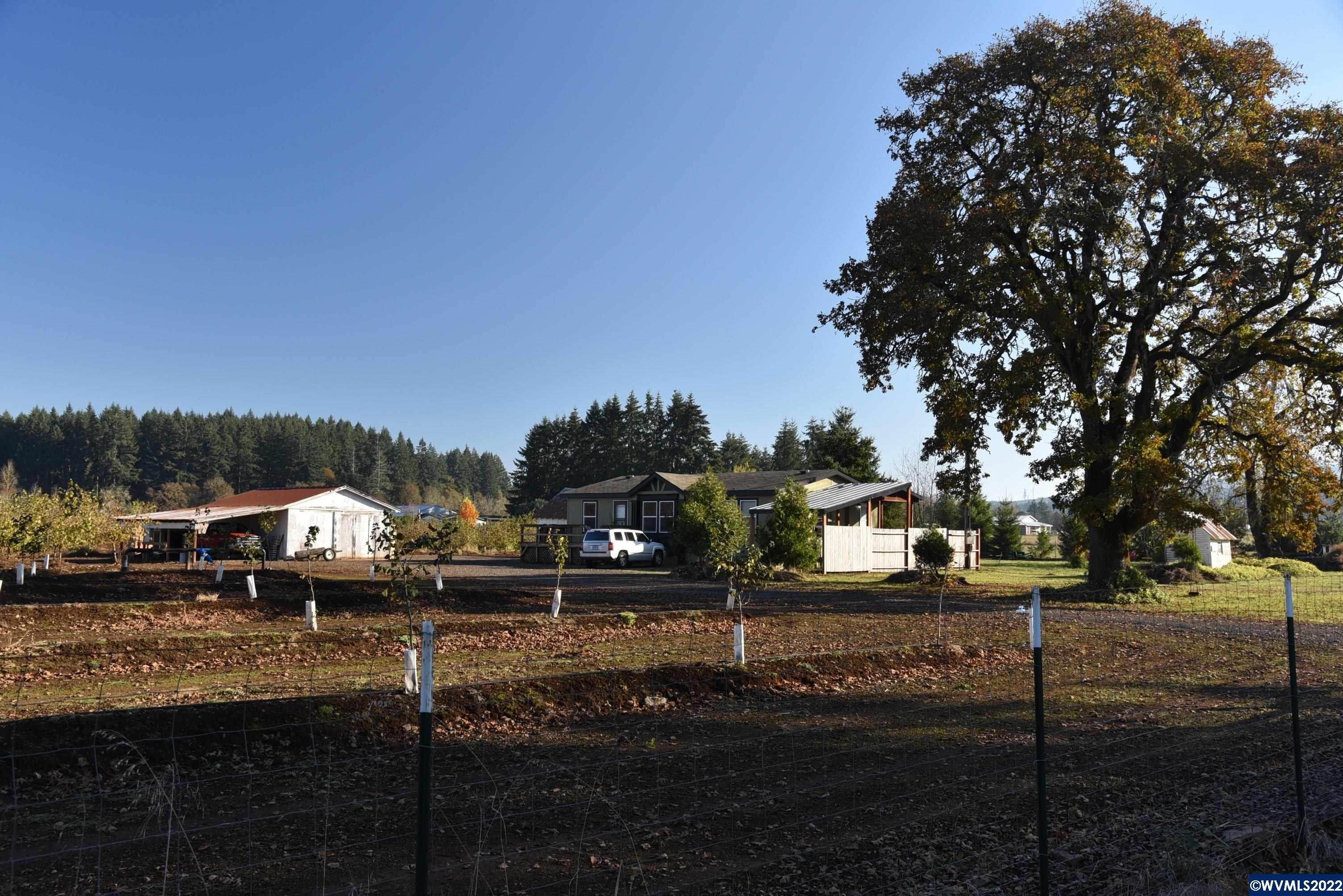 Bond Rd, Lebanon, OR 97355