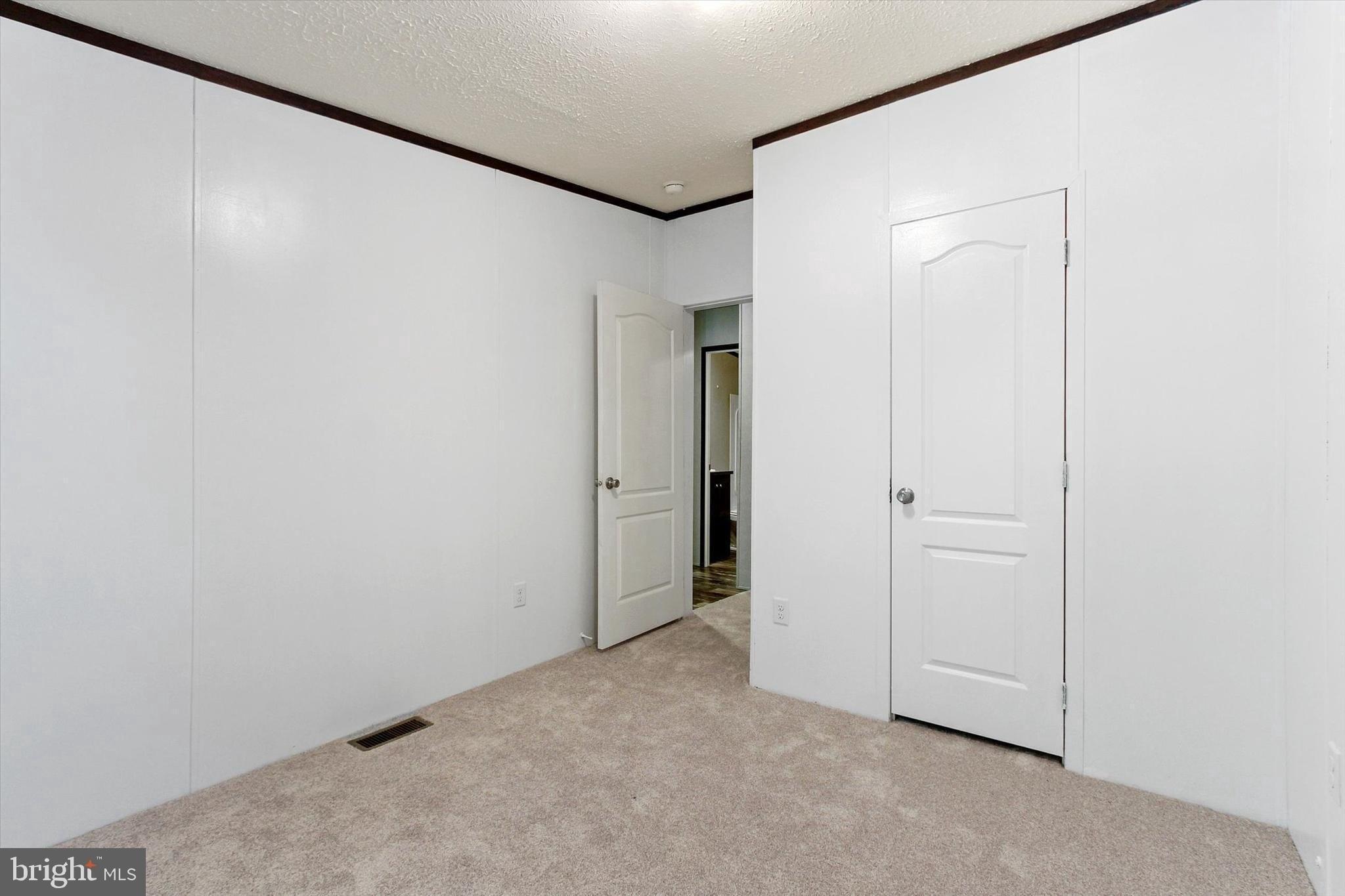 Moulstown Rd N, Hanover, PA 17331