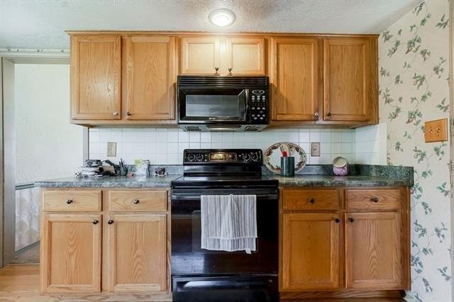Sw 2nd Street Ter, Blue Springs, MO 64014