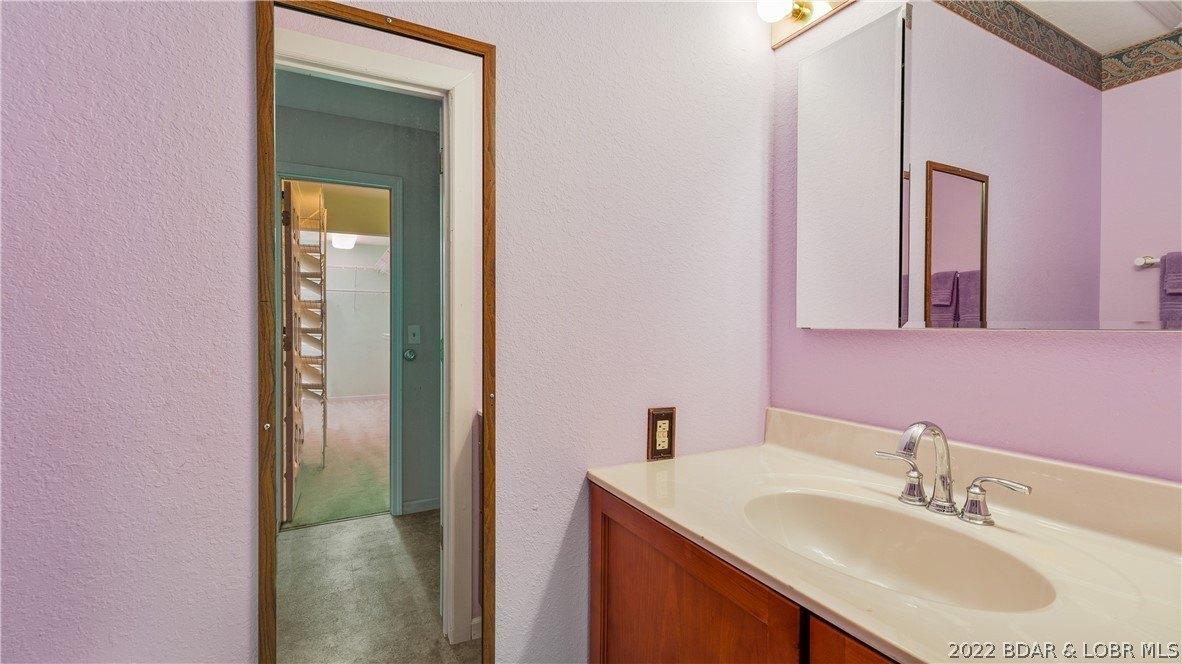 Ginger Rd, Lake Ozark, MO 65049
