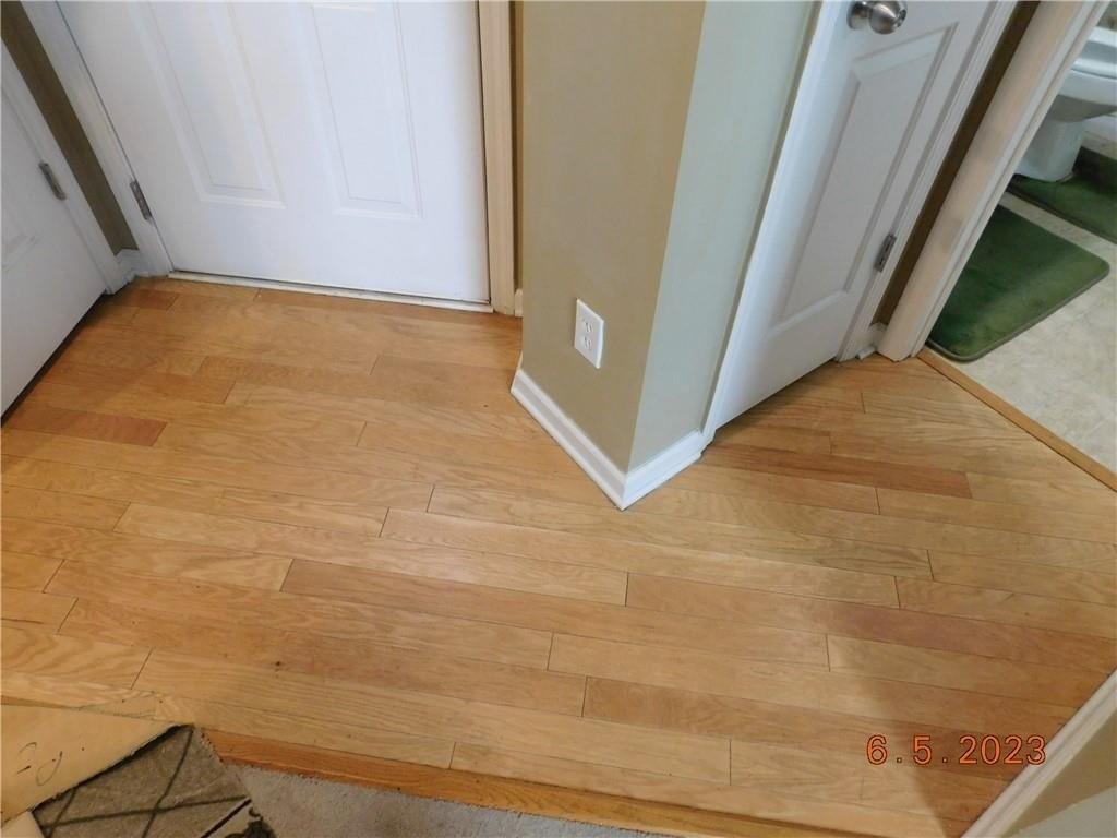 Orchard Park Dr, Stone Mountain, GA 30083